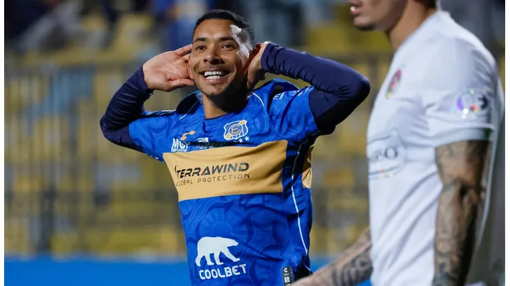 Los goles del Chorri Palacios se van hacia el sur de Chile.