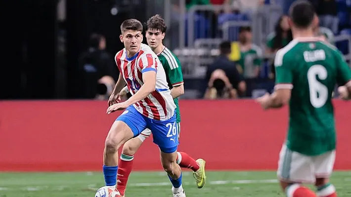 Lucas Romero se acerca a la U. | Foto: Photosport