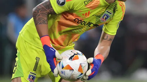 Colo Colo busca nuevo arquero para la siguiente temporada y son cinco los nombres que han sonado. (Foto: Photosport) Jonnathan Oyarzun/Photosport