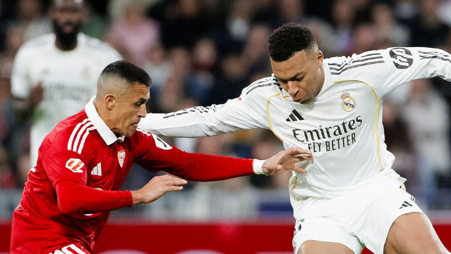Alexis Sánchez jugó un gran partido ante el Madrid pero no fue suficiente (Photo by Guillermo Martinez/NurPhoto via Getty Images)