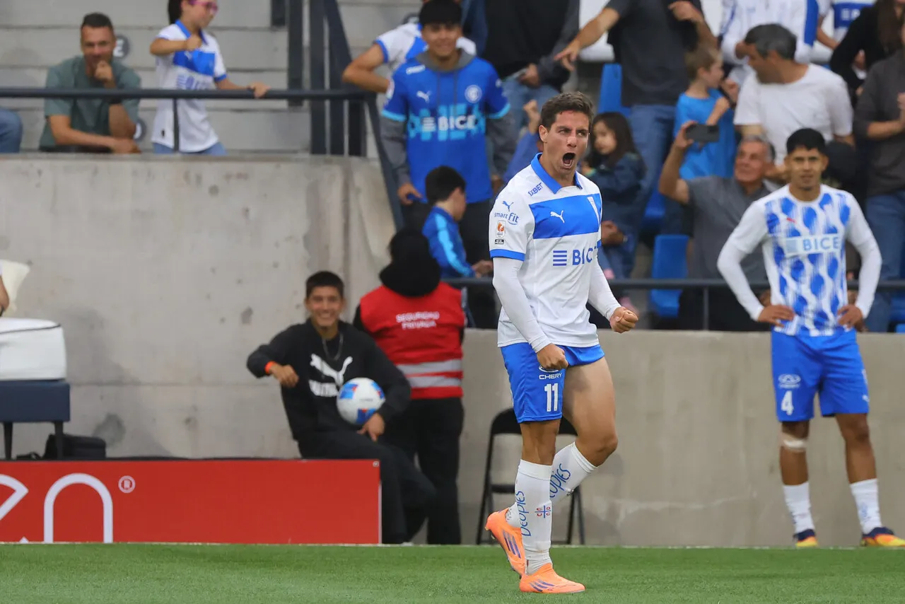 Montes seguirá en la UC | Foto: Photosport