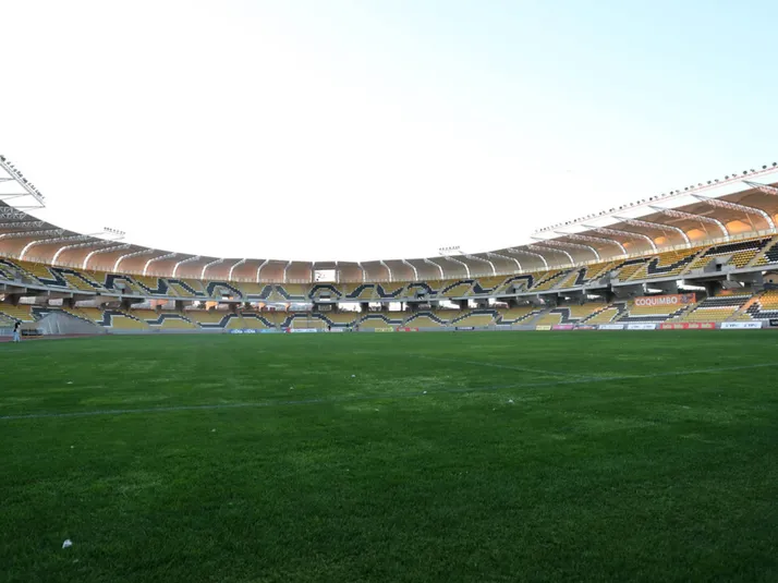 Así se vería el Estadio Francisco Sánchez Rumoroso en 30 años más, según la IA