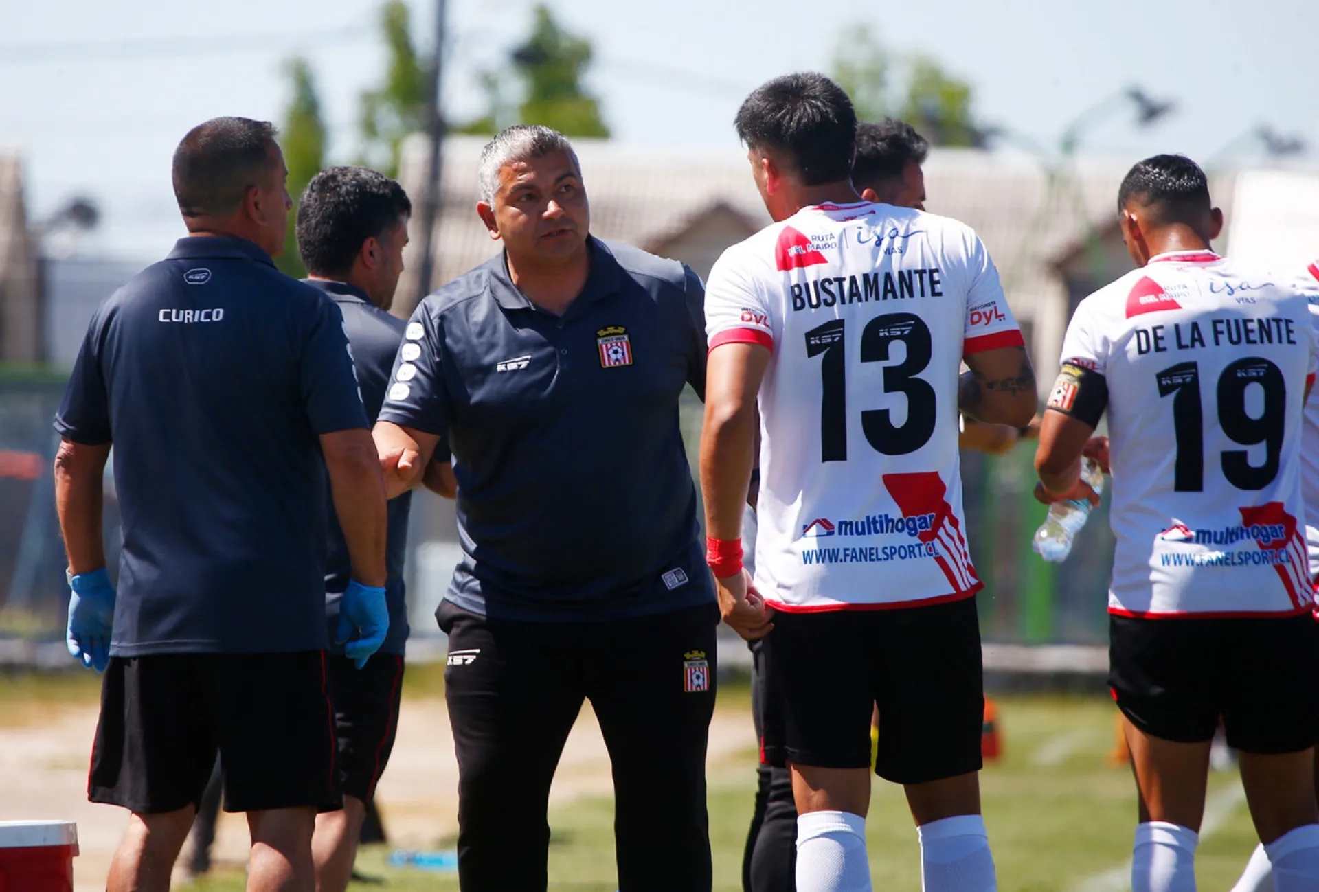 Damián Muñoz regresó a Curicó Unido con el gran objetivo de devolver el club a Primera (Foto: Photosport)