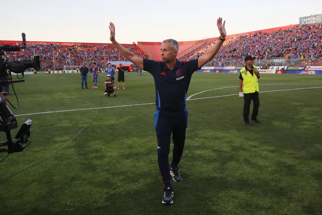 Gustavo Álvarz no va más en Universidad de Chile. | Foto: Photosport