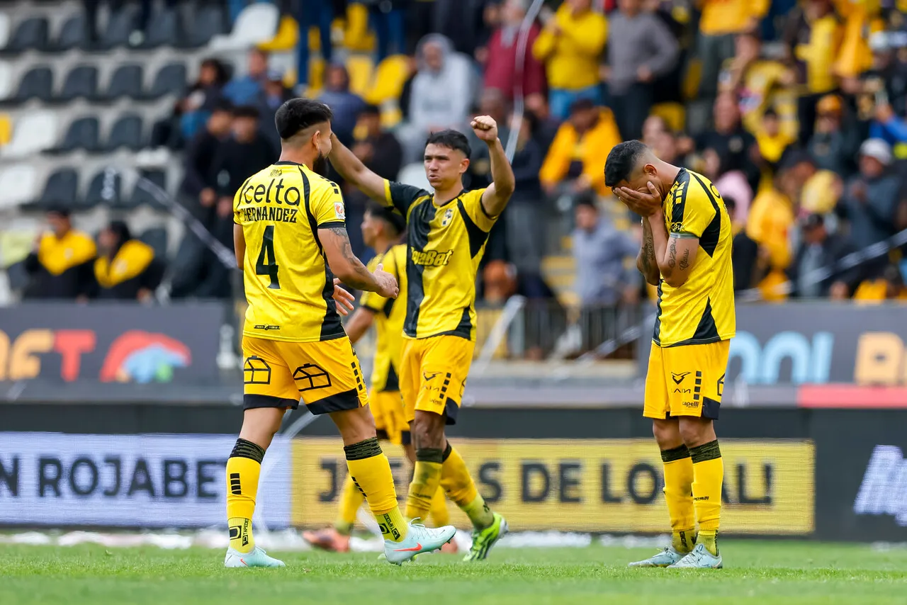 Cabrera no llegará a Colo Colo. | Foto: Photosport