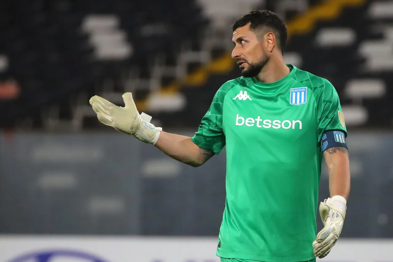 Herrera le baja el pulgar a Arias | Foto: Photosport