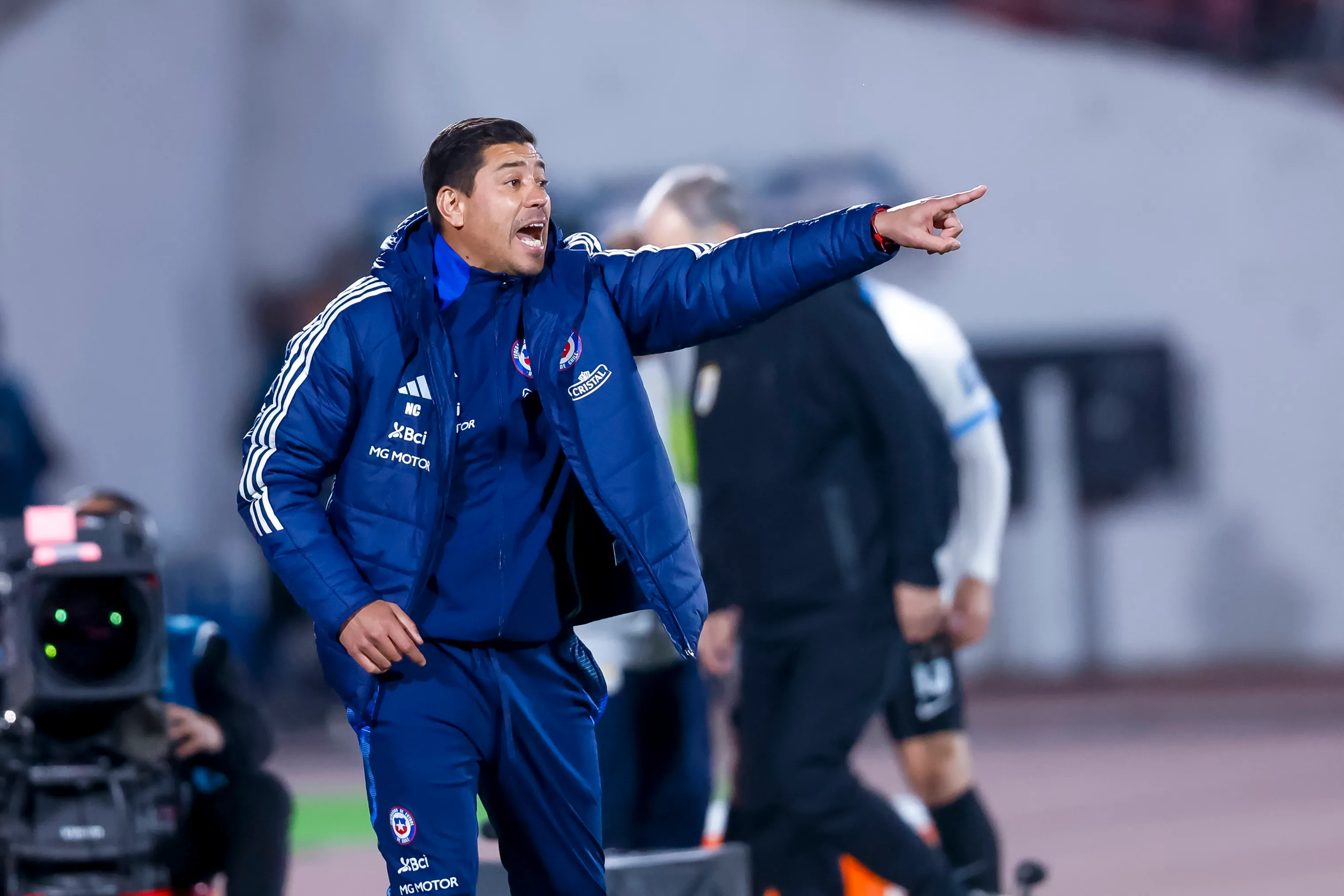 Nicolás Córdova sigue siendo el técnico interino de la Selección Chilena. (Foto: Pepe Alvújar/Photosport)