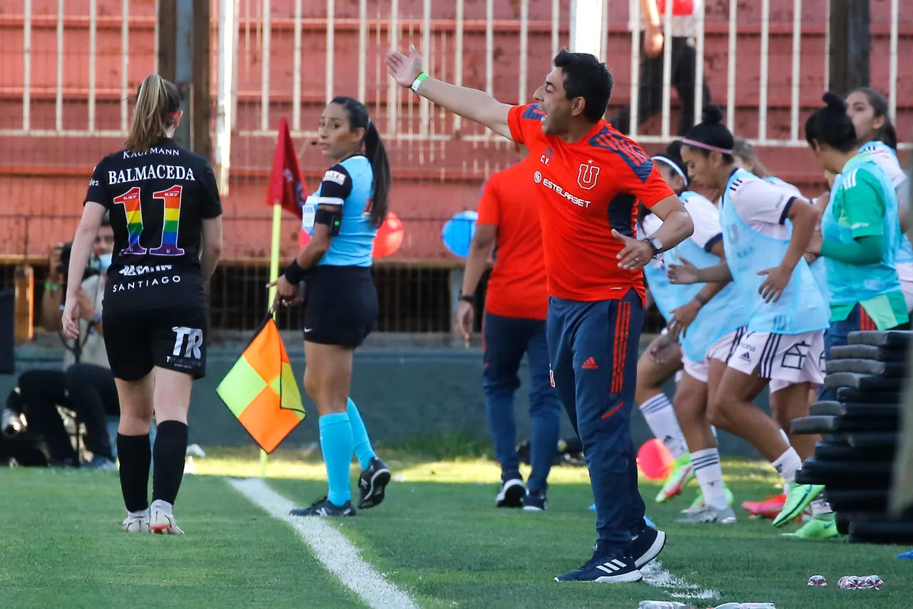 Véliz en su paso por la Universidad de Chile | Foto: Photosport