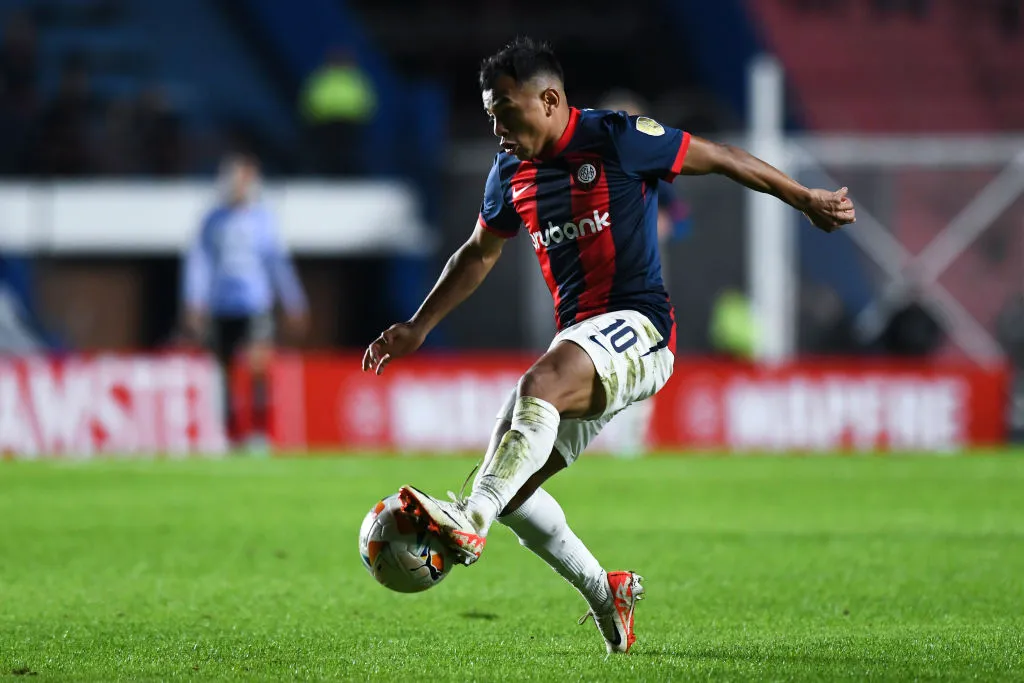 La IA sigue acercando a Nahuel Barrios a la U. (Rodrigo Valle/Getty Images)