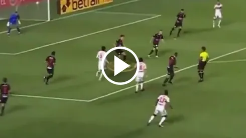 Un video del zaguero charrúa se hizo viral.