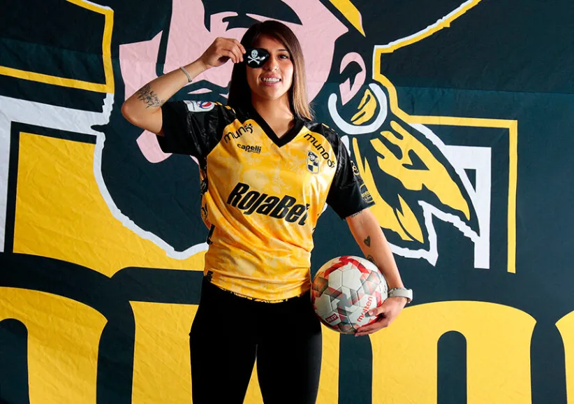 Claudia Salfate sería la primer refuerzo de Colo Colo femenino para la temporada 2026 (Foto: Coquimbo Unido)