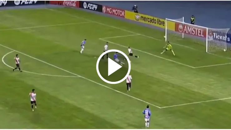 Goles de todos los colores los de Lucero en Fortaleza.