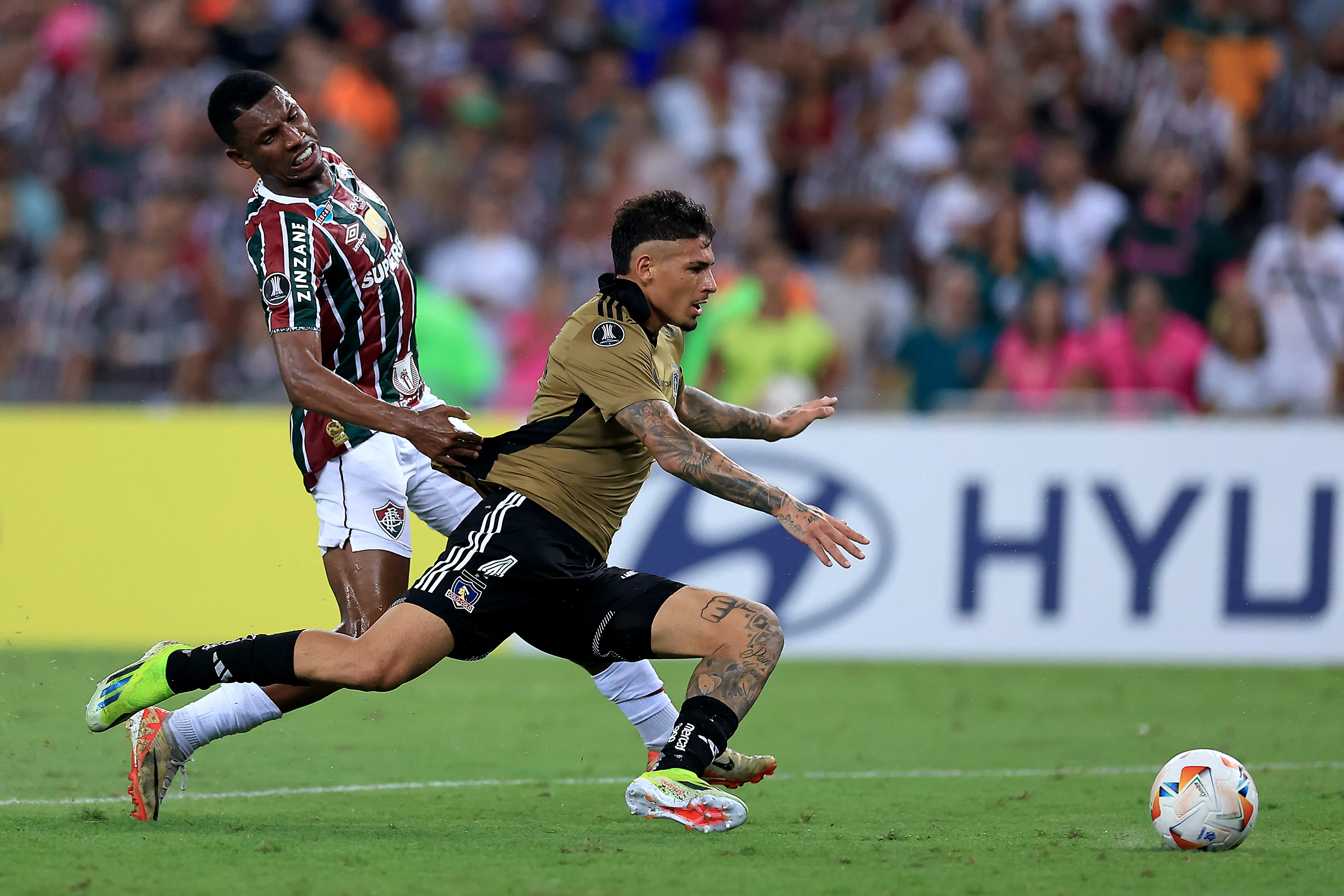 Alan Saldivia dejó encantado a Fernando Diniz en la Copa Libertadores 2024. (Buda Mendes/Getty Images)
