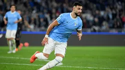 La U se frota las manos.