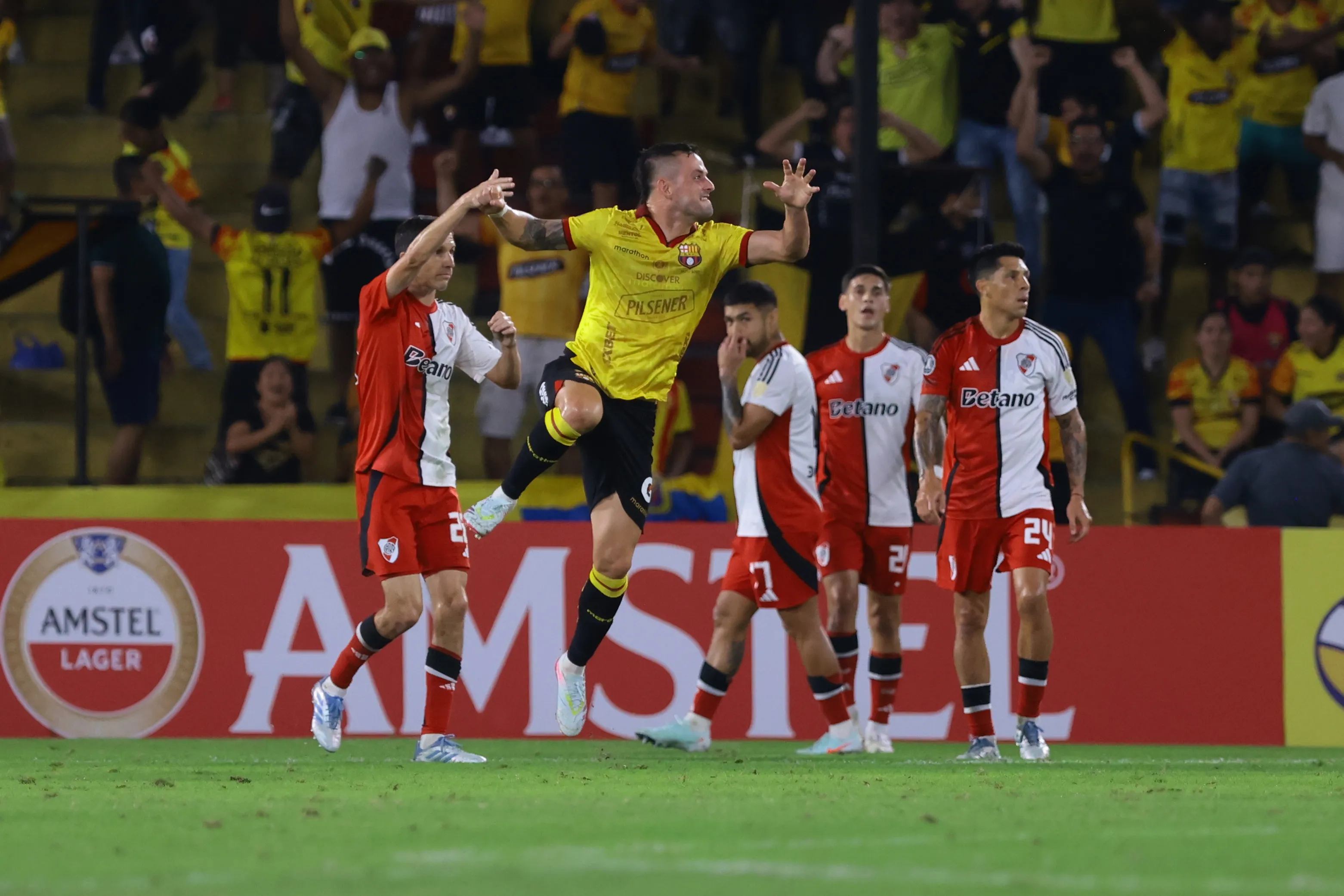 Octavio Rivero despierta el interés de varios clubes de Sudamérica | FOTO: Franklin Jacome/Getty Images