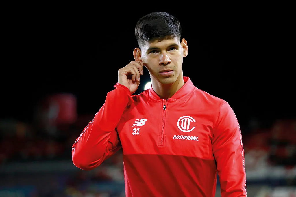 Robert Morales es opción en Colo Colo para reforzar el ataque (Getty Images).