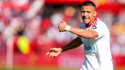 Foto: @elchiringuitotv en X. Alexis Sánchez entregó una brutal asistencia, que para su mala suerte terminó anulada.