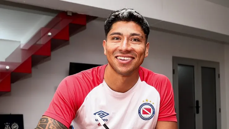 Brayan Cortés fue presentado en Argentinos Juniors y dio sus primeas palabras como jugador del 'Bicho'. (Foto: Argentinos Juniors)