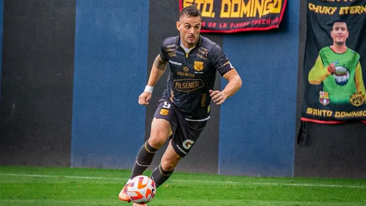 Octavio Rivero se acerca a la U de Chile.