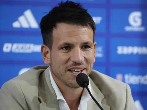 Manuel Mayo confirma que la U sigue buscando refuerzos