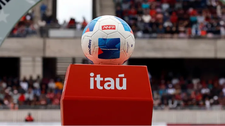 Un club chileno estaría al borde de quedar fuera del fútbol profesional.