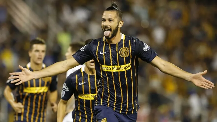 Marcelo Larrondo tuvo un paso destacado por Rosario Central.