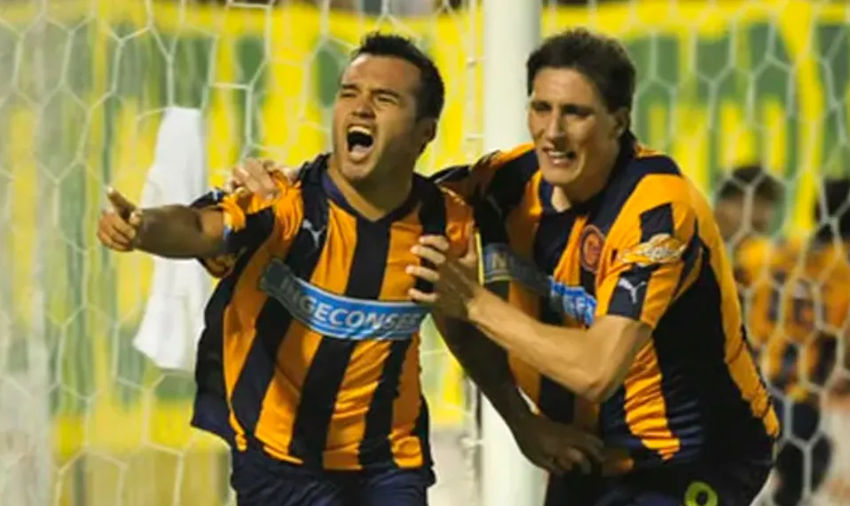 Leonardo Monje defendió a Rosario Central en la Primera Nacional.