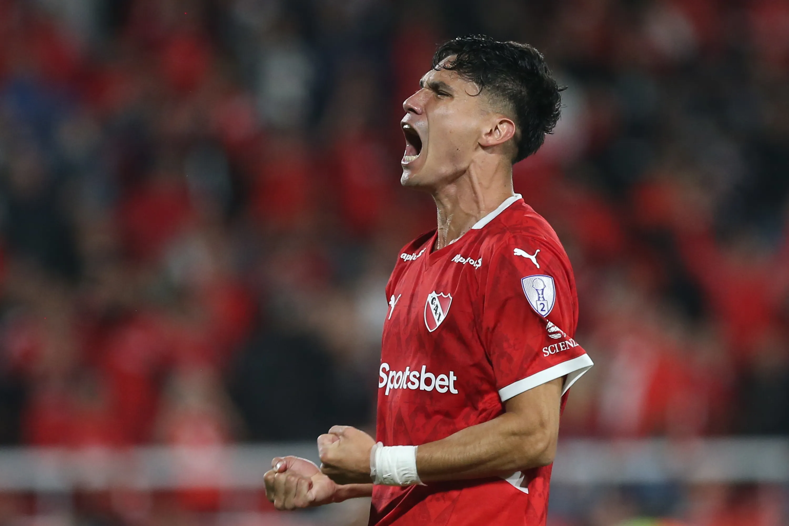 En Colo Colo le dan un portazo a Pablo Galdames. (Foto: Daniel Jayo/Getty Images)