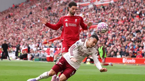 Arsenal quiere seguir en lo más alto; Liverpool tratará de frenarlo.