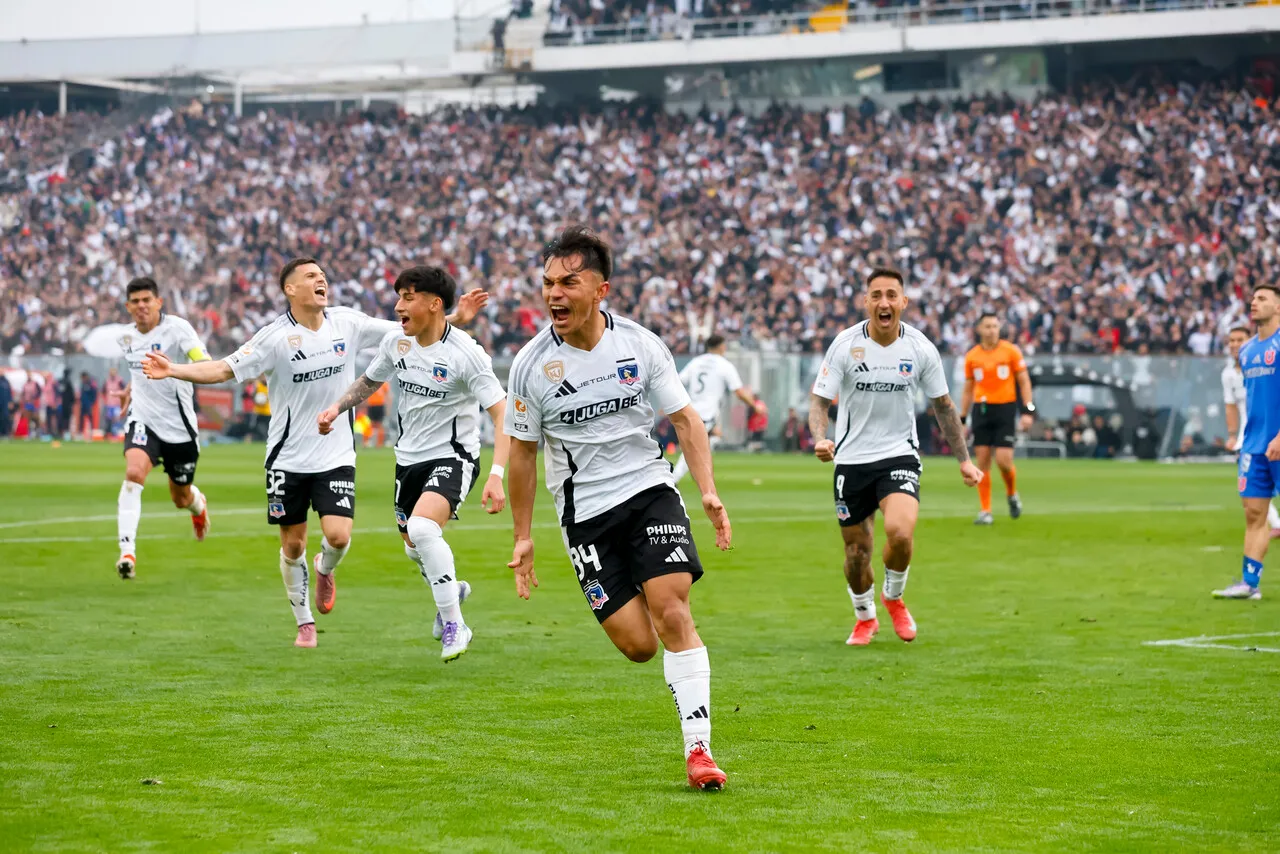 Pizarro da el gran salto a Argentina | Foto: Photosport