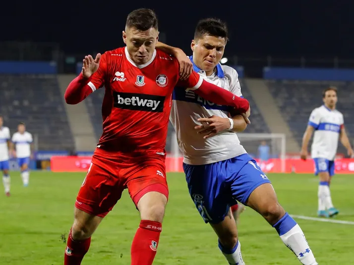 ¡Locura! El jugador que fue anunciado en dos clubes chilenos en menos de 24 horas