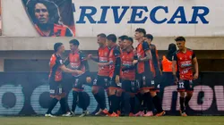 Uno de los delanteros en la carpeta de los albos tiene un pasado como hincha azul.