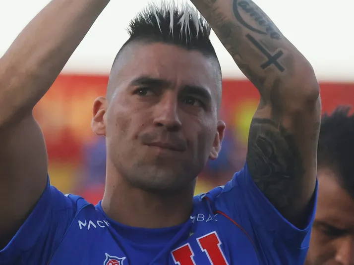 Polémico periodista hace férrea defensa a Lea Fernández tras su salida de la U