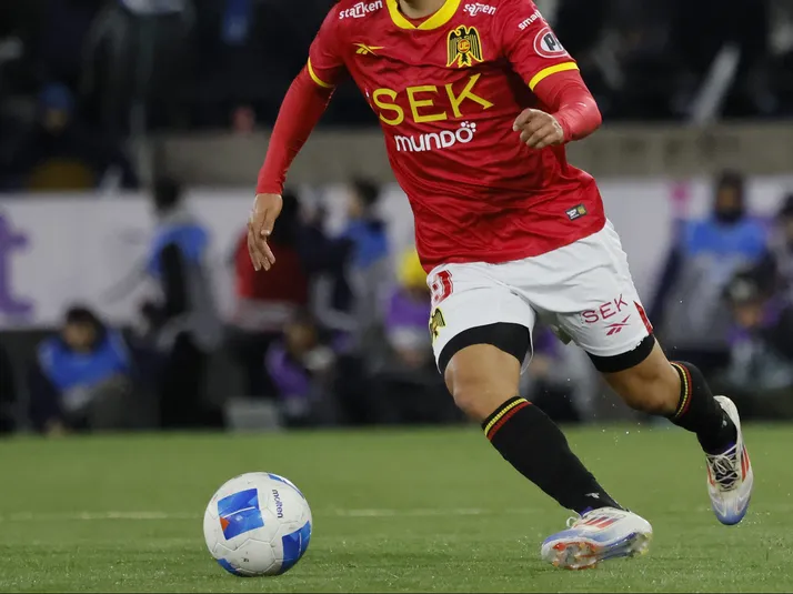 Una de las figuras de Unión Española saldrá para ser dirigida por un campeón de América