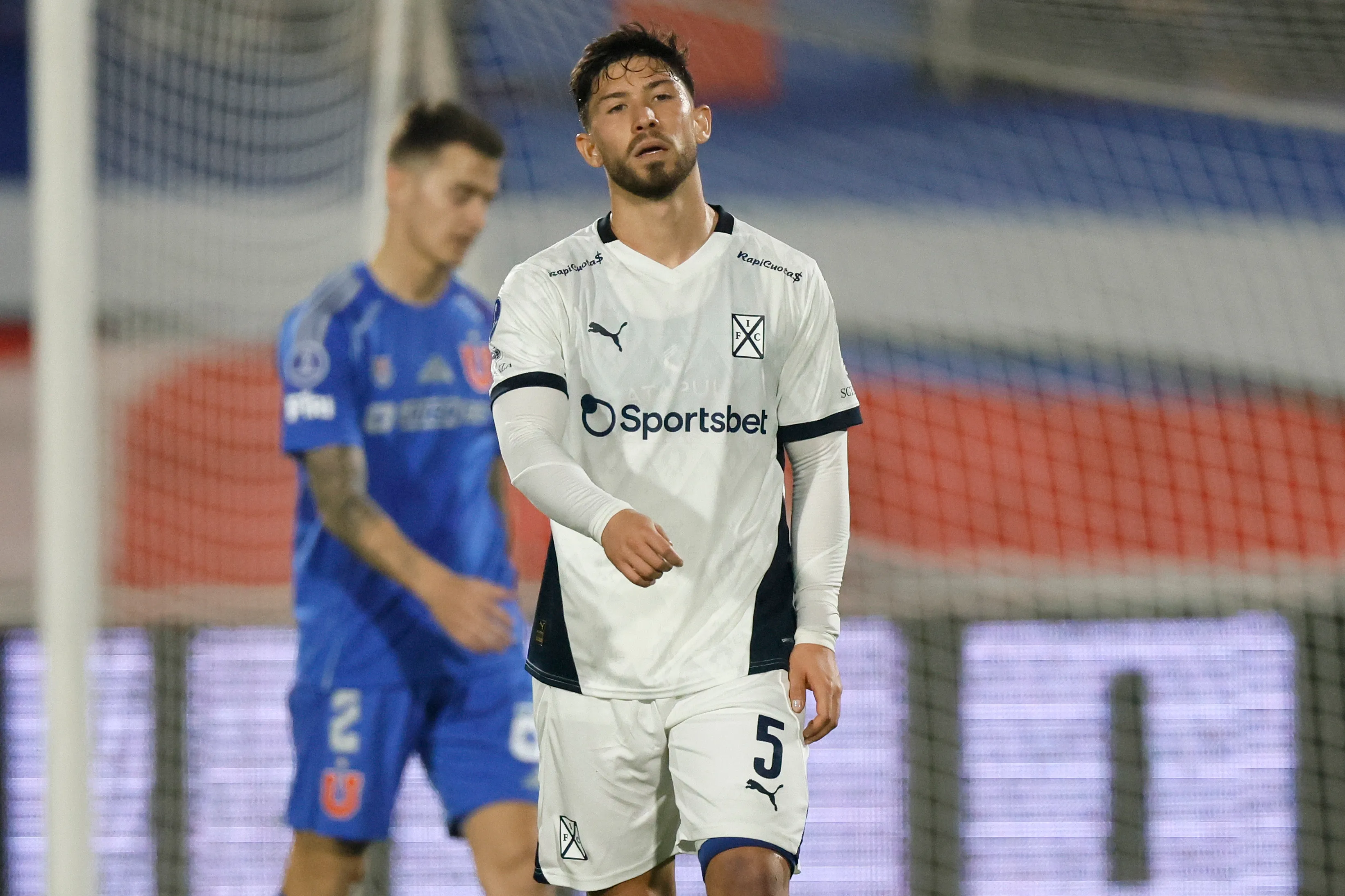 Felipe Loyola se quedará en Independiente