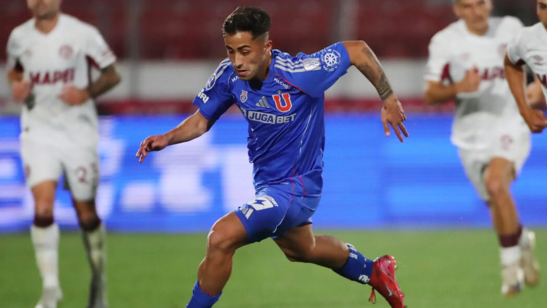 Lucas Assadi podría dejar Universidad de Chile en este mercado y partir al Mineiro (Foto: Photosport)