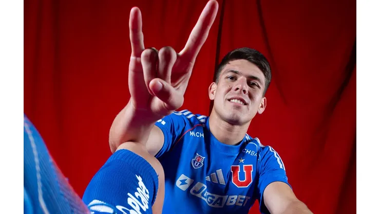 Los hinchas de la U reclaman la ausencia de Lucas Romero.