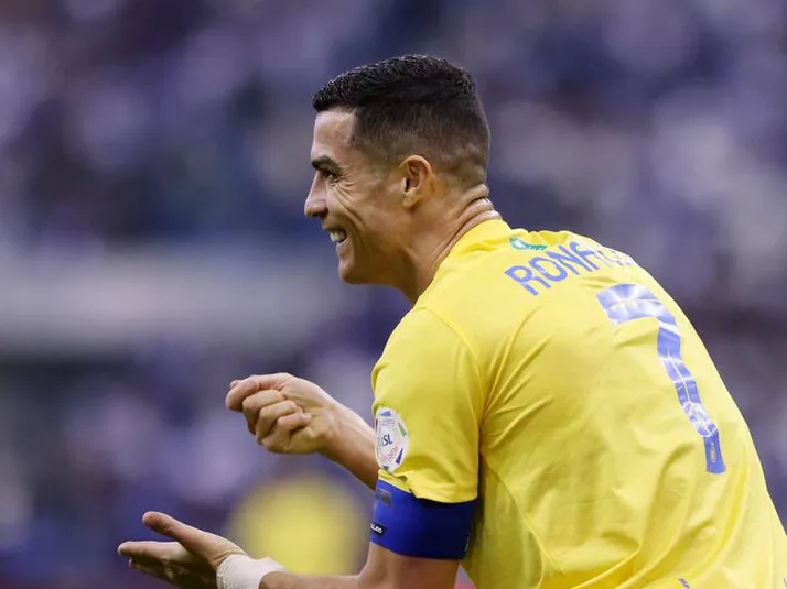 VIDEO: Cristiano Ronaldo se expone a multa económica por gestos contra los árbitros