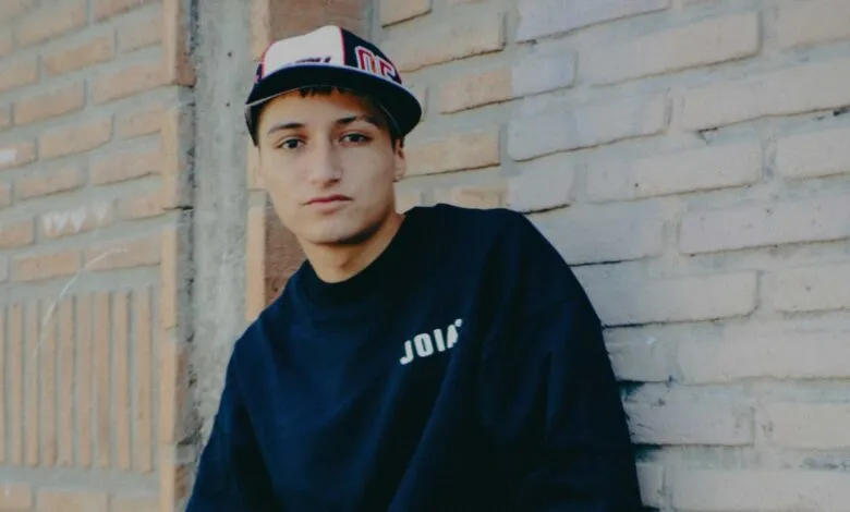 Sinaka ha ganado gran popularidad por revivir el sonido del reggaetón “old school” de los años 2000 | FOTO: Archivo