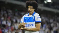 Expectación es lo que había en la UC por conocer el futuro de Bello.