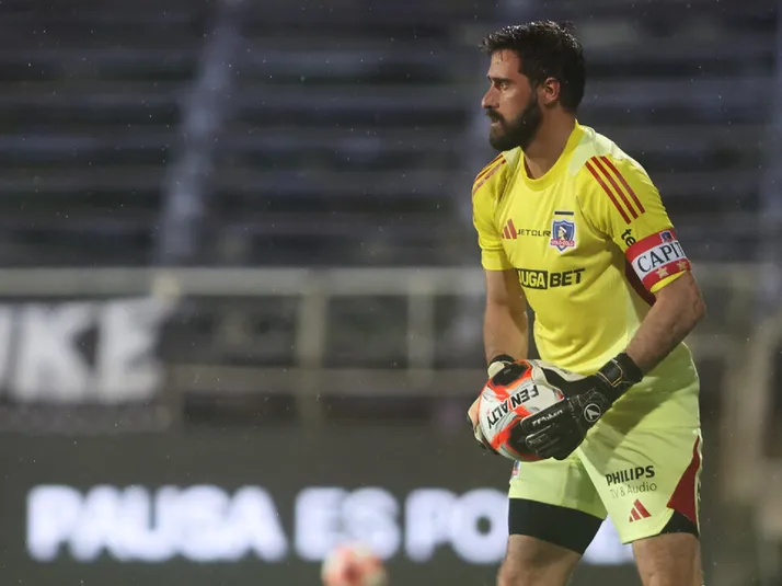 Tras la derrota ante Alianza: revelan el nombre que interesa en Colo Colo para el arco albo