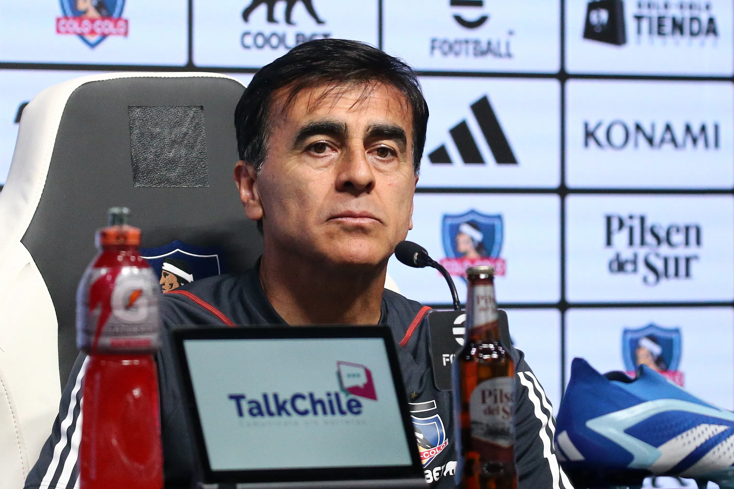 Gustavo Quinteros siempre ha sonado como alternativa para dirigir a La Roja | FOTO: Javier Salvo/ Photosport