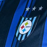 FOTO: Huachipato estrena su nueva camiseta para la temporada 2026