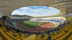 Recinto penquista es amenazado por las llamas.