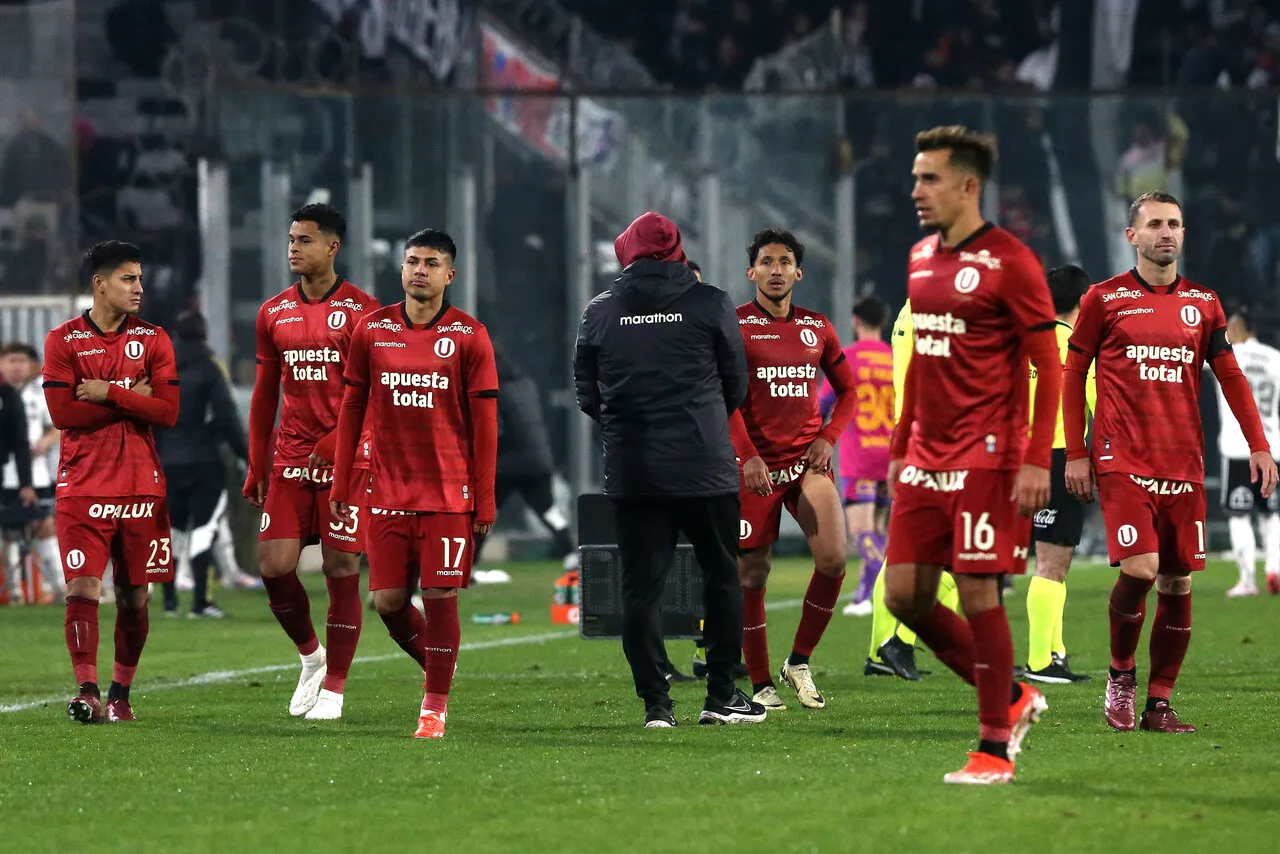 Universitario será el rival de la U en el estreno de la temporada 2026. | Foto: Photosport