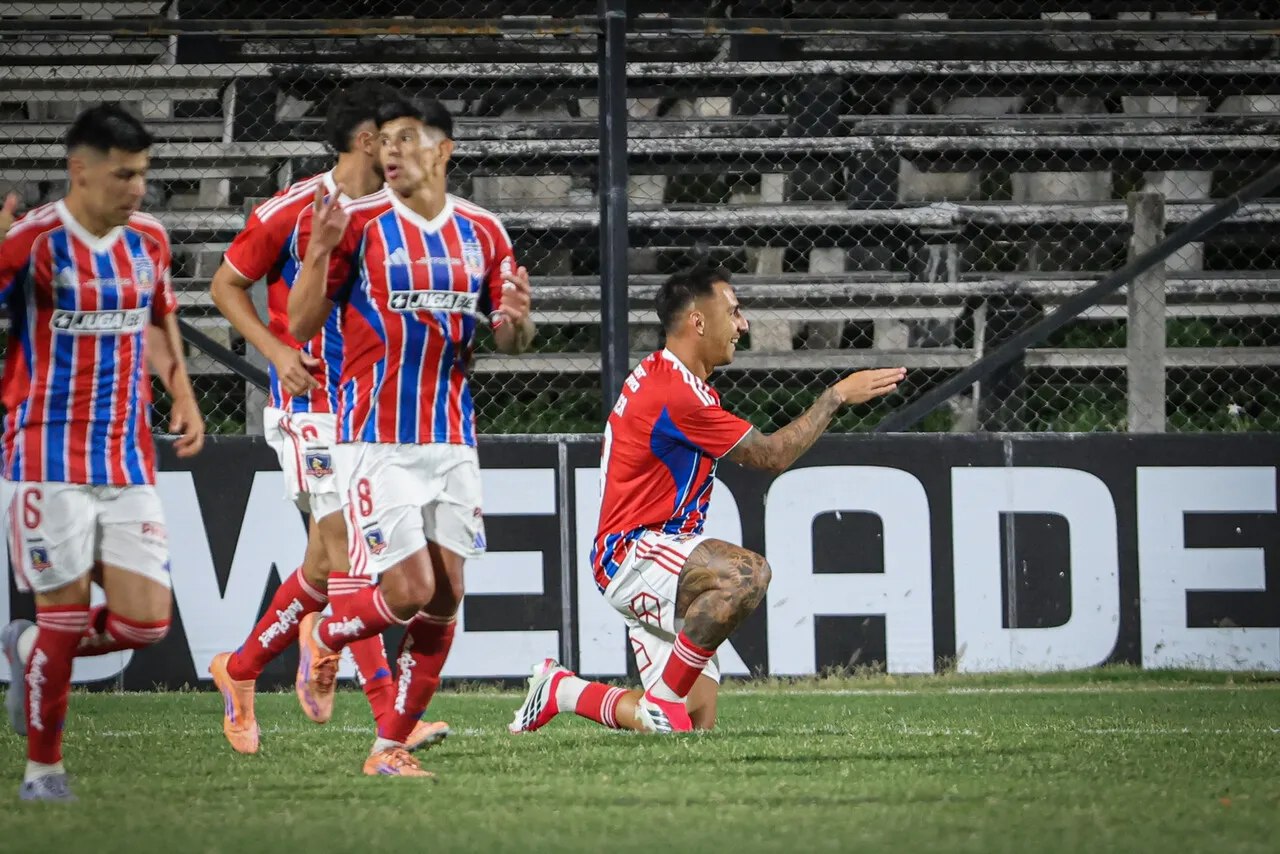 Colo Colo perdió ante Alianza Lima. | Foto: Photosport