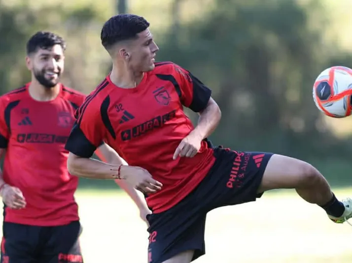 LO ÚLTIMO: La medida que habría tomado Lucas Cepeda en Colo Colo