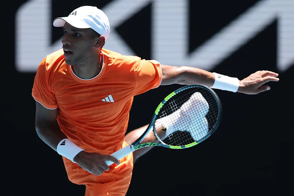 Felix Auger-Aliassime abandonó en primera ronda en el Australian Open (Getty Images).