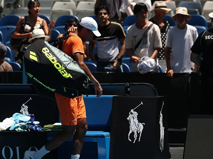 Cae la primera estrella mundial en el Australian Open: "Pánico"