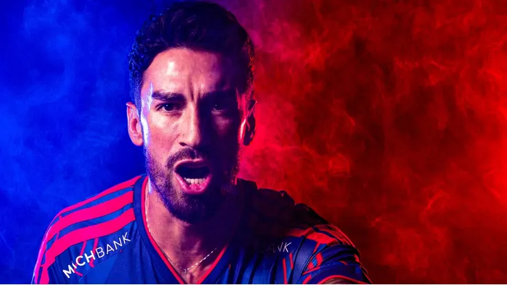 Juan Martín Lucero eligió su dorsal en Universidad de Chile. (Foto: @udechile)
